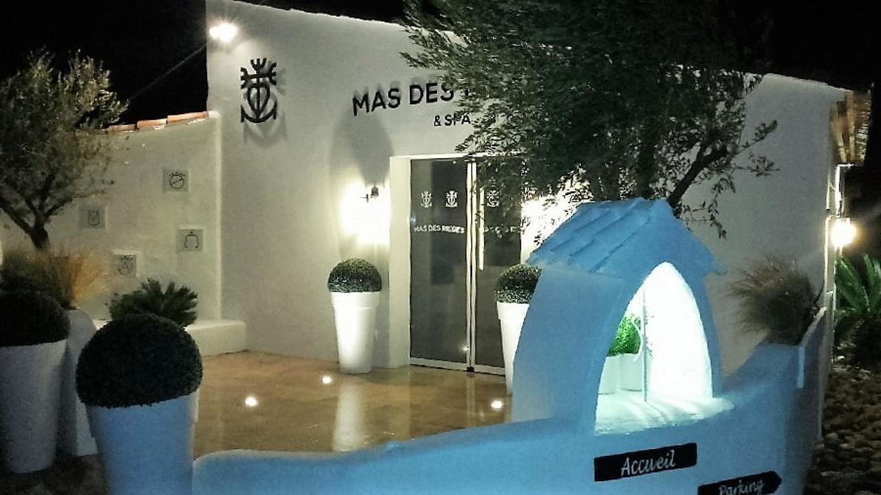 Mas Des Rieges & Spa Сент-Мари-де-ла-Мер Экстерьер фото